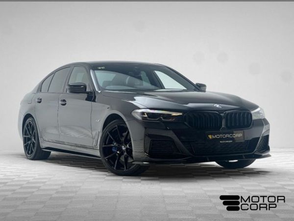 BMW 5-Series Saloon, Petrol Plug-in Hybrid, 2023, Black