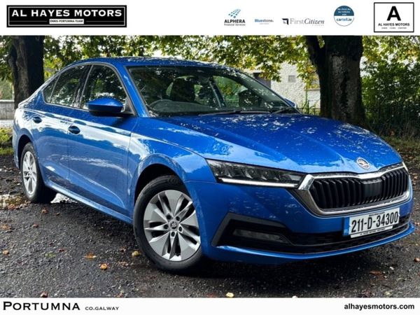 Skoda Octavia Saloon, Diesel, 2021, Blue