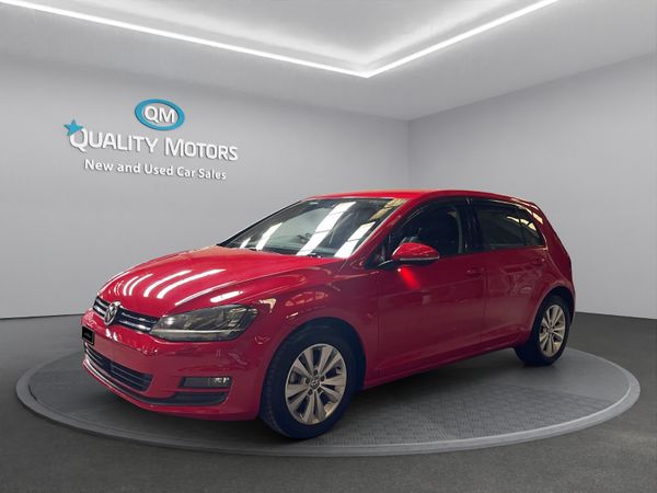 Volkswagen Golf Hatchback, Petrol, 2013, Red