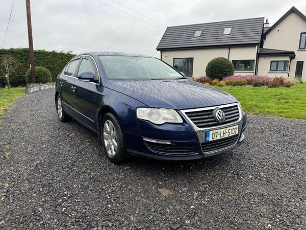 Volkswagen Passat Saloon, Diesel, 2007, Blue