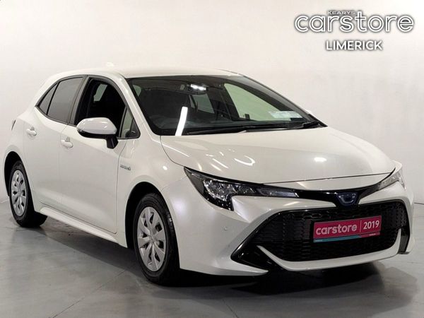 Toyota Corolla Hatchback, Petrol Hybrid, 2019, White