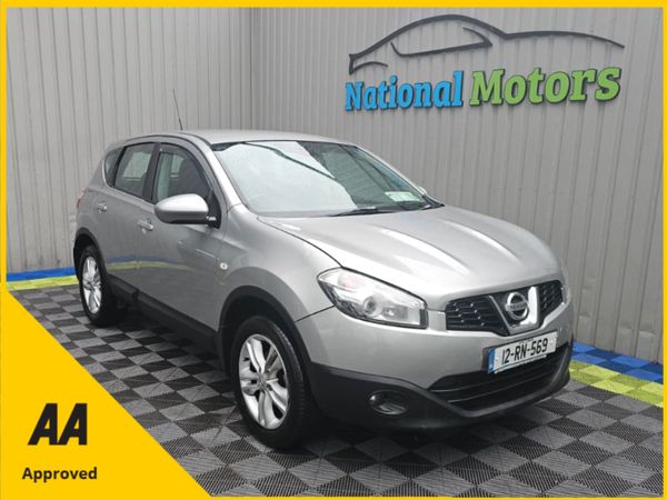 Nissan Qashqai Hatchback, Diesel, 2012, Silver