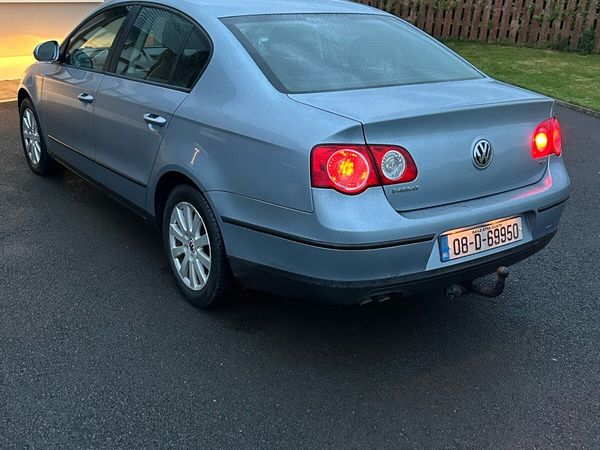 Volkswagen Passat Saloon, Diesel, 2008, Blue