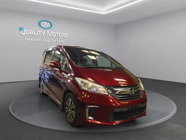 Honda Freed MPV, Petrol Hybrid, 2014, Red