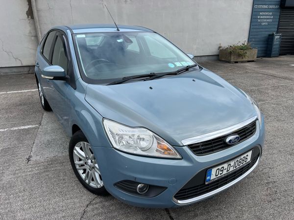 Ford Focus Hatchback, Diesel, 2009, Grey