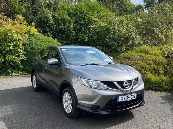 Nissan Qashqai SUV, Diesel, 2017, Grey