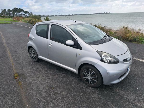 Toyota Aygo Hatchback, Petrol, 2007, Silver