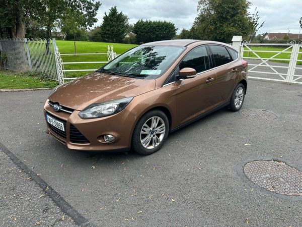 Ford Focus Hatchback, Diesel, 2014, Brown