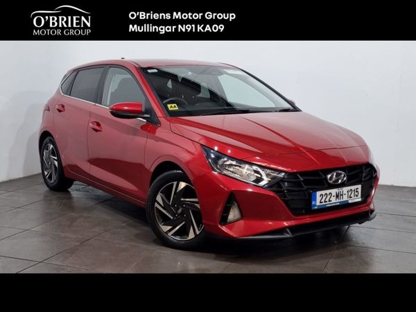 Hyundai i20 Hatchback, Petrol, 2022, Red