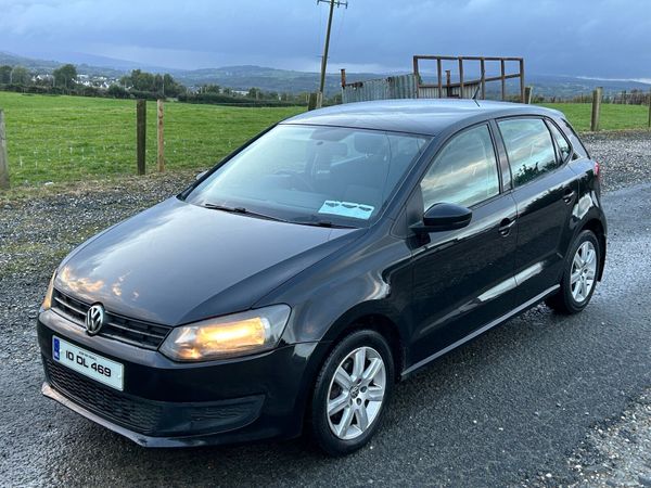 Volkswagen Polo Hatchback, Petrol, 2010, Black