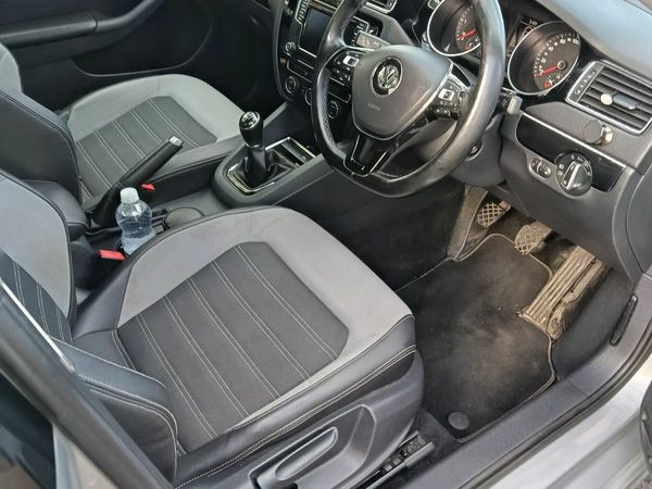 Volkswagen Jetta Saloon, Diesel, 2016, Silver