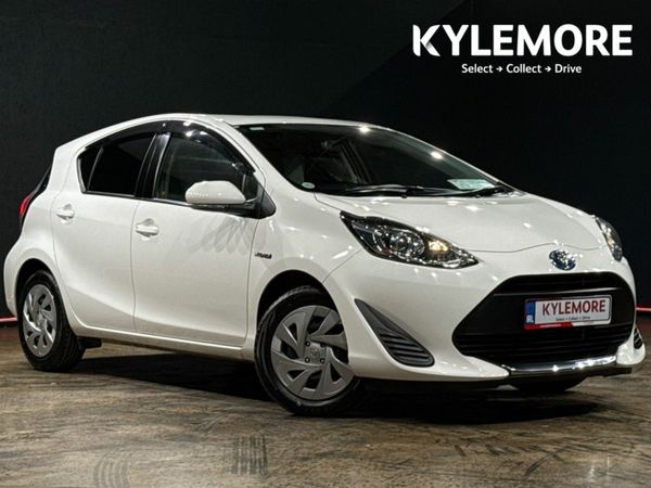 Toyota Aqua Hatchback, Petrol Hybrid, 2019, White