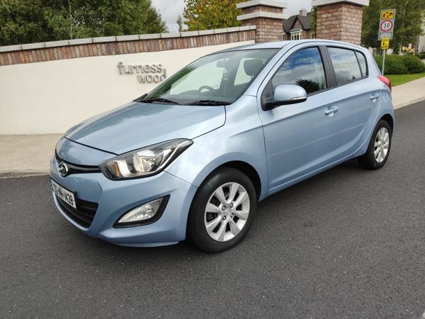 Hyundai i20 Hatchback, Diesel, 2013, Blue