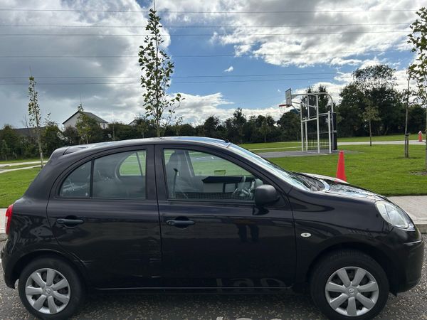 Nissan Micra Hatchback, Petrol, 2013, Black