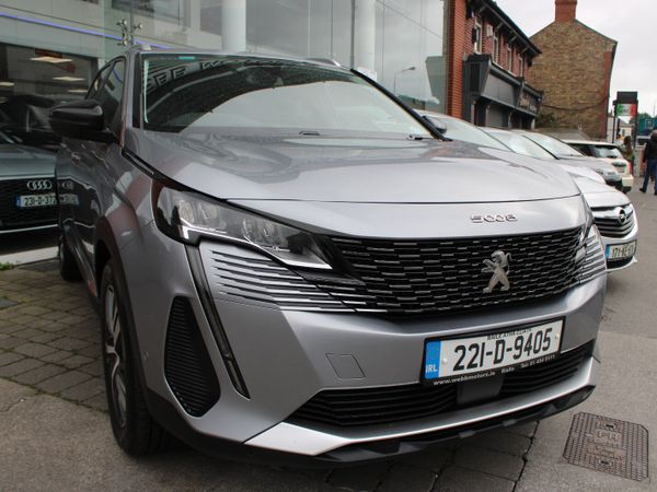 Peugeot 5008 MPV, Diesel, 2022, Grey