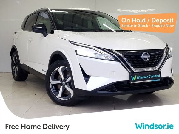 Nissan Qashqai Crossover, Petrol Hybrid, 2023, White