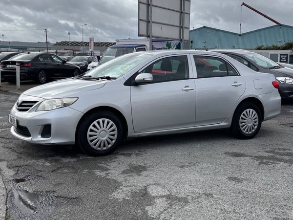 Toyota Corolla Saloon, Diesel, 2011, Silver