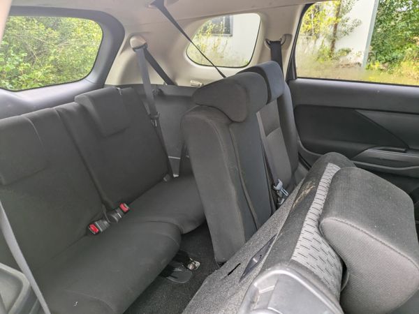 Mitsubishi Outlander SUV, Diesel, 2013, Grey