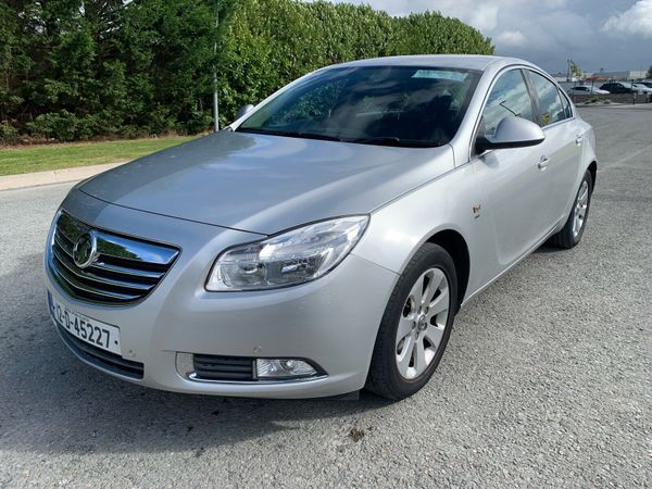 Vauxhall Insignia Hatchback, Diesel, 2012, Silver
