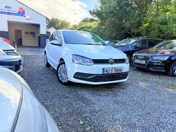 Volkswagen Polo Hatchback, Petrol, 2016, White