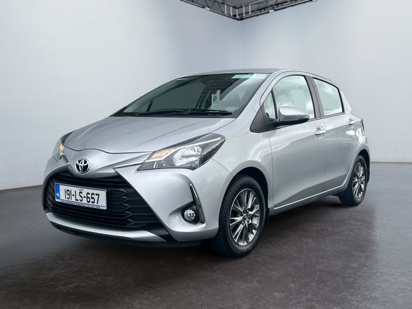 Toyota Yaris MPV, Petrol, 2019, Grey