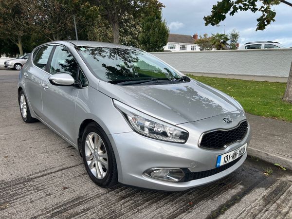 Kia Ceed Hatchback, Diesel, 2013, Silver
