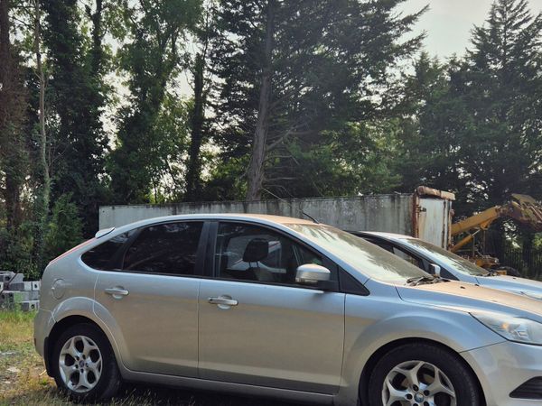 Ford Focus Hatchback, Diesel, 2010, Silver