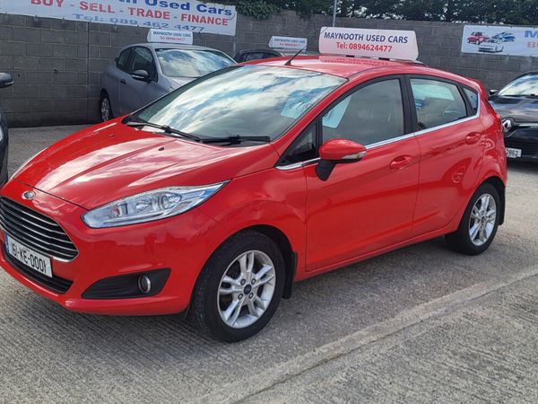 Ford Fiesta Hatchback, Petrol, 2016, Red