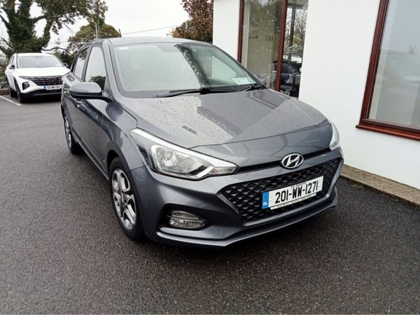 Hyundai i20 Hatchback, Petrol, 2020, Grey