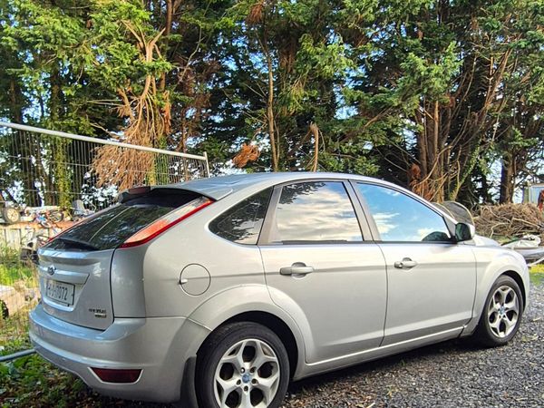Ford Focus Hatchback, Diesel, 2010, Silver