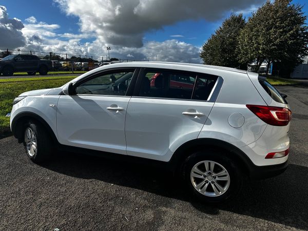 Kia Sportage SUV, Diesel, 2013, White