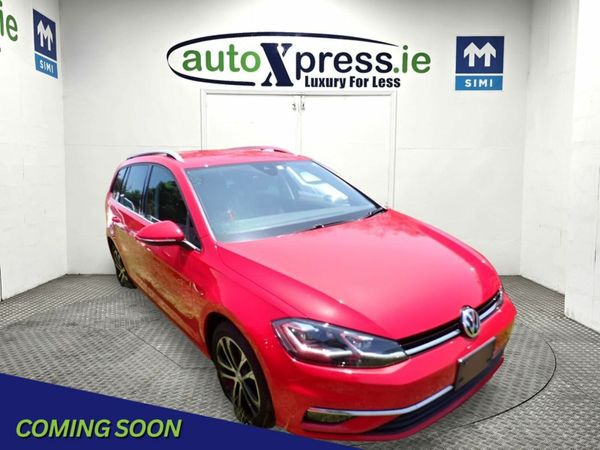 Volkswagen Golf Estate, Petrol, 2020, Red
