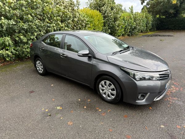 Toyota Corolla Saloon, Diesel, 2016, Grey