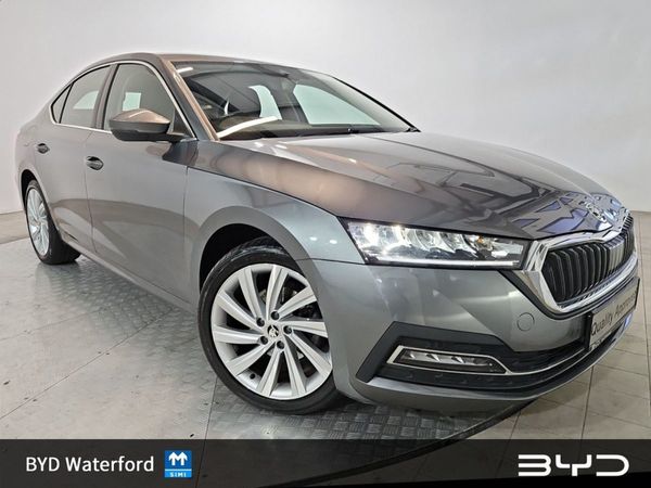 Skoda Octavia Saloon, Diesel, 2023, Grey