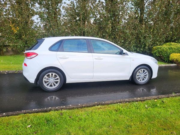 Hyundai i30 Hatchback, Diesel, 2017, White