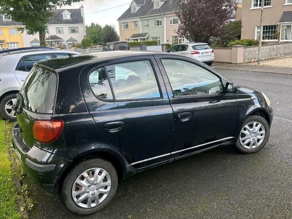 Toyota Yaris Hatchback, Petrol, 2005, Black