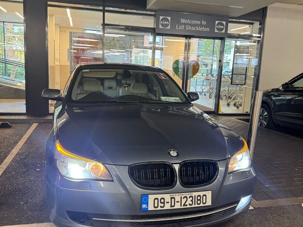BMW 5-Series Saloon, Diesel, 2009, Blue
