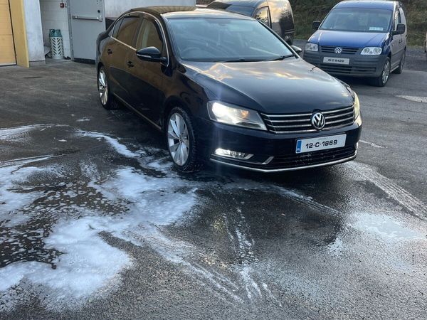 Volkswagen Passat Saloon, Diesel, 2012, Black