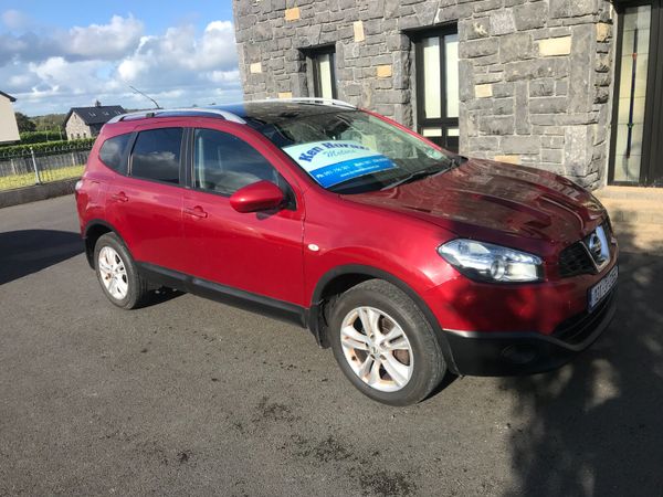 Nissan Qashqai+2 MPV, Diesel, 2013, Red
