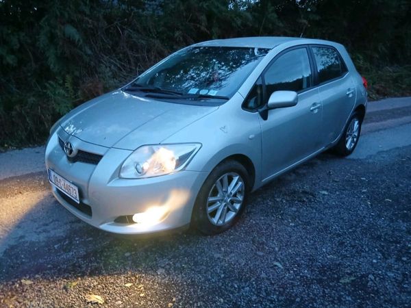 Toyota Auris Hatchback, Petrol, 2009, Silver