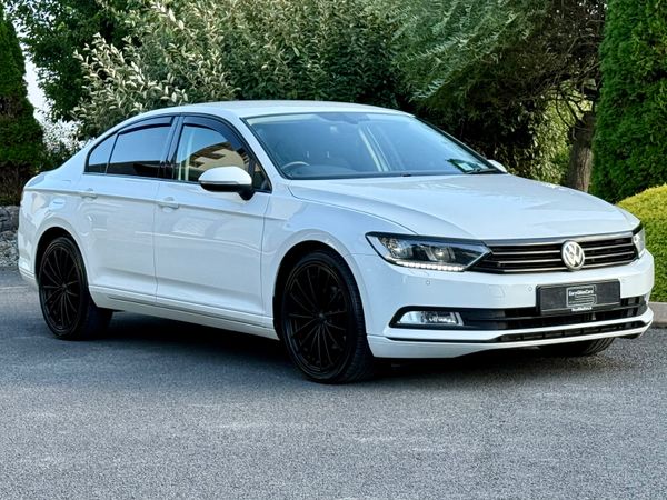 Volkswagen Passat Saloon, Diesel, 2019, White