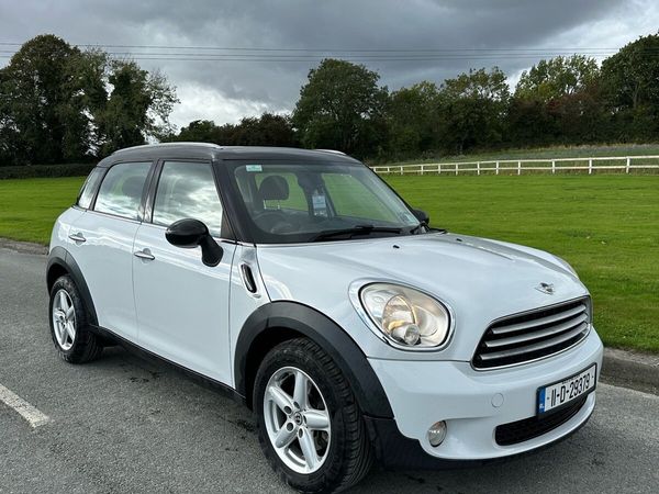 Mini Cooper Hatchback, Diesel, 2011, White