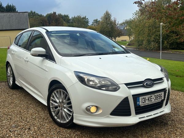 Ford Focus Hatchback, Petrol, 2013, White