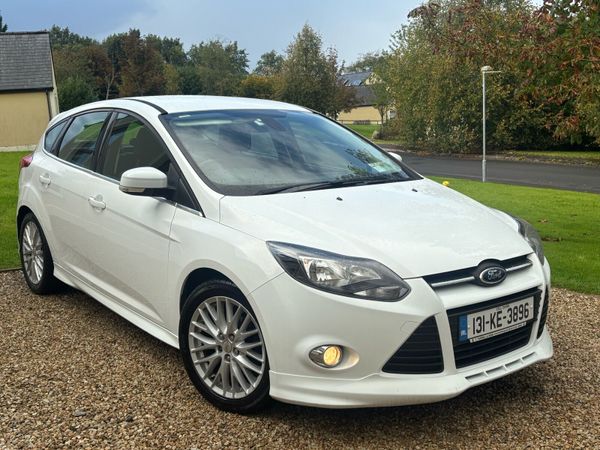 Ford Focus Hatchback, Petrol, 2013, White