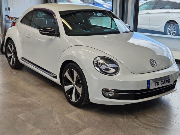 Volkswagen Beetle Hatchback, Petrol, 2016, White