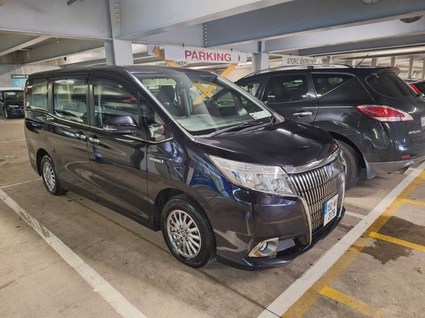 Toyota Noah MPV, Petrol Hybrid, 2015, Black