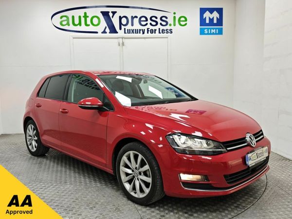 Volkswagen Golf Hatchback, Petrol, 2017, Red