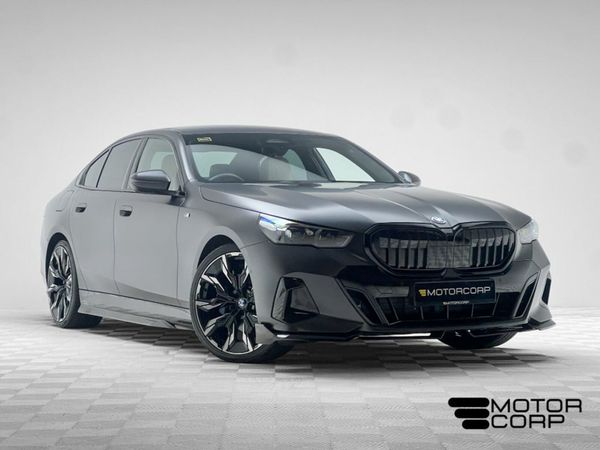 BMW 5-Series Saloon, Petrol Plug-in Hybrid, 2024, Grey