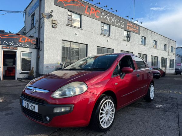 Fiat Punto Hatchback, Petrol, 2012, Red