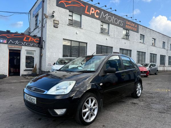 Ford Fiesta Hatchback, Petrol, 2005, Black
